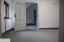 Nieruchomość komercyjna Sułoszowa. Zdjęcie 1