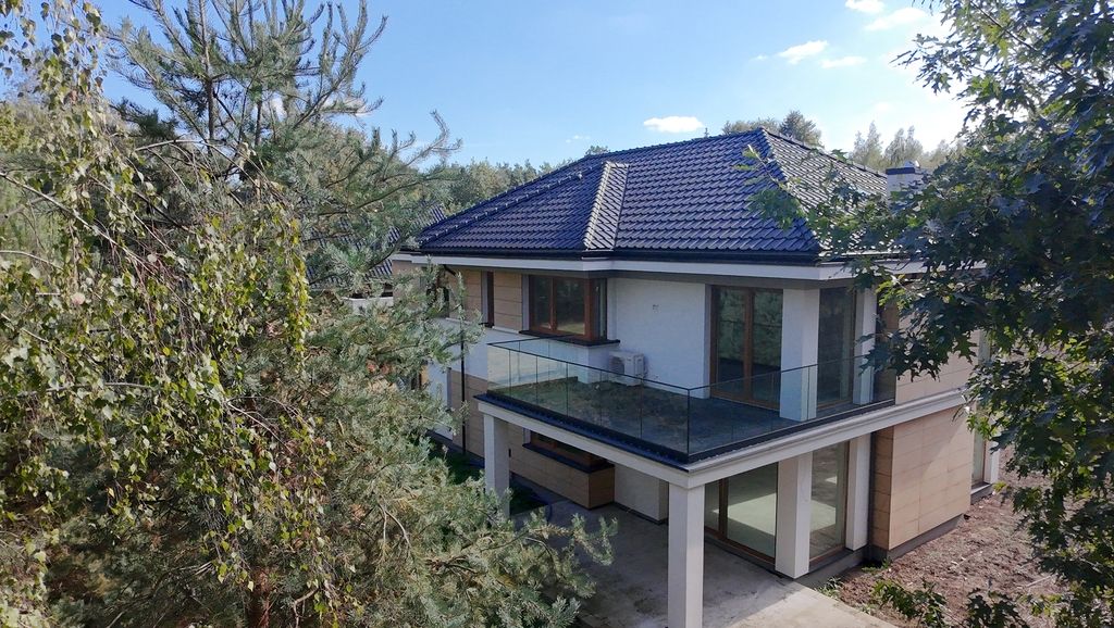 dom wolnostojący, 5 pokoi Złotokłos. Zdjęcie 3