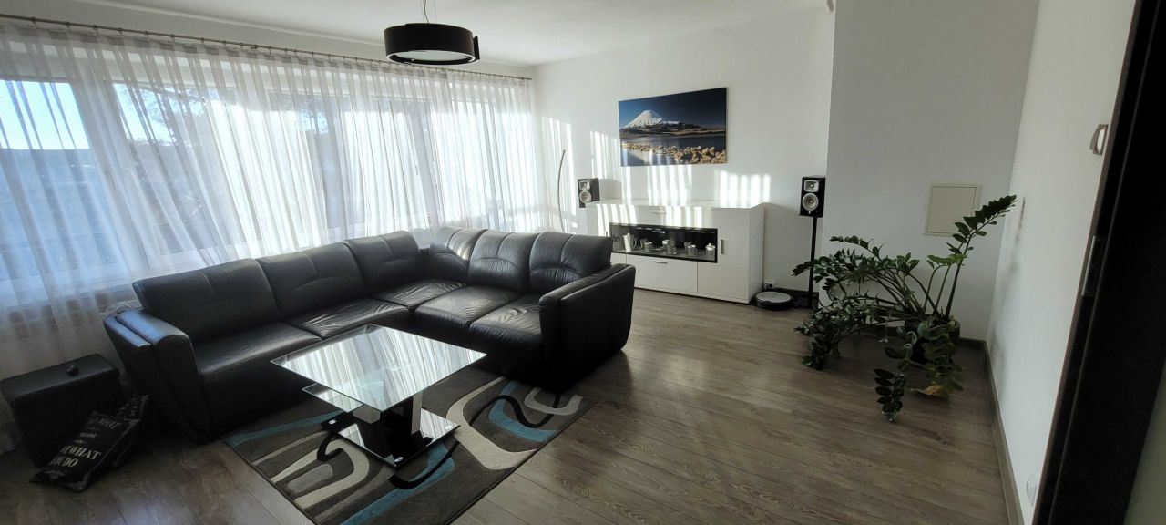 Mieszkanie 3-pokojowe Nowy Sącz. Zdjęcie 4