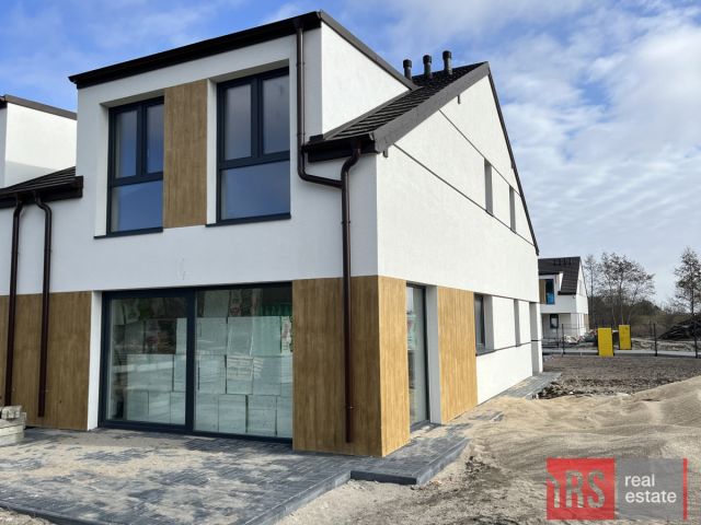 bliźniak, 6 pokoi Kołobrzeg. Zdjęcie 2