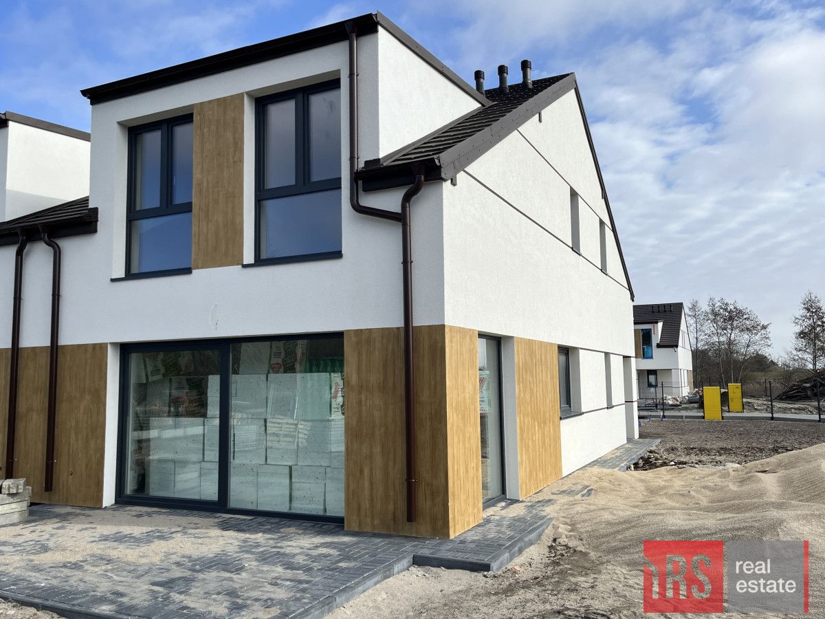 bliźniak, 6 pokoi Kołobrzeg. Zdjęcie 2