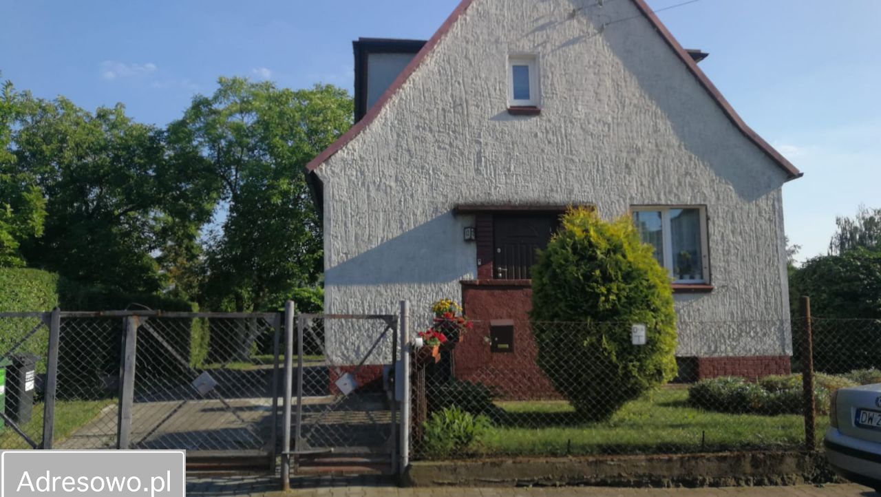 dom wolnostojący, 4 pokoje Wrocław Wojszyce, ul. Antoniego Czechowa
