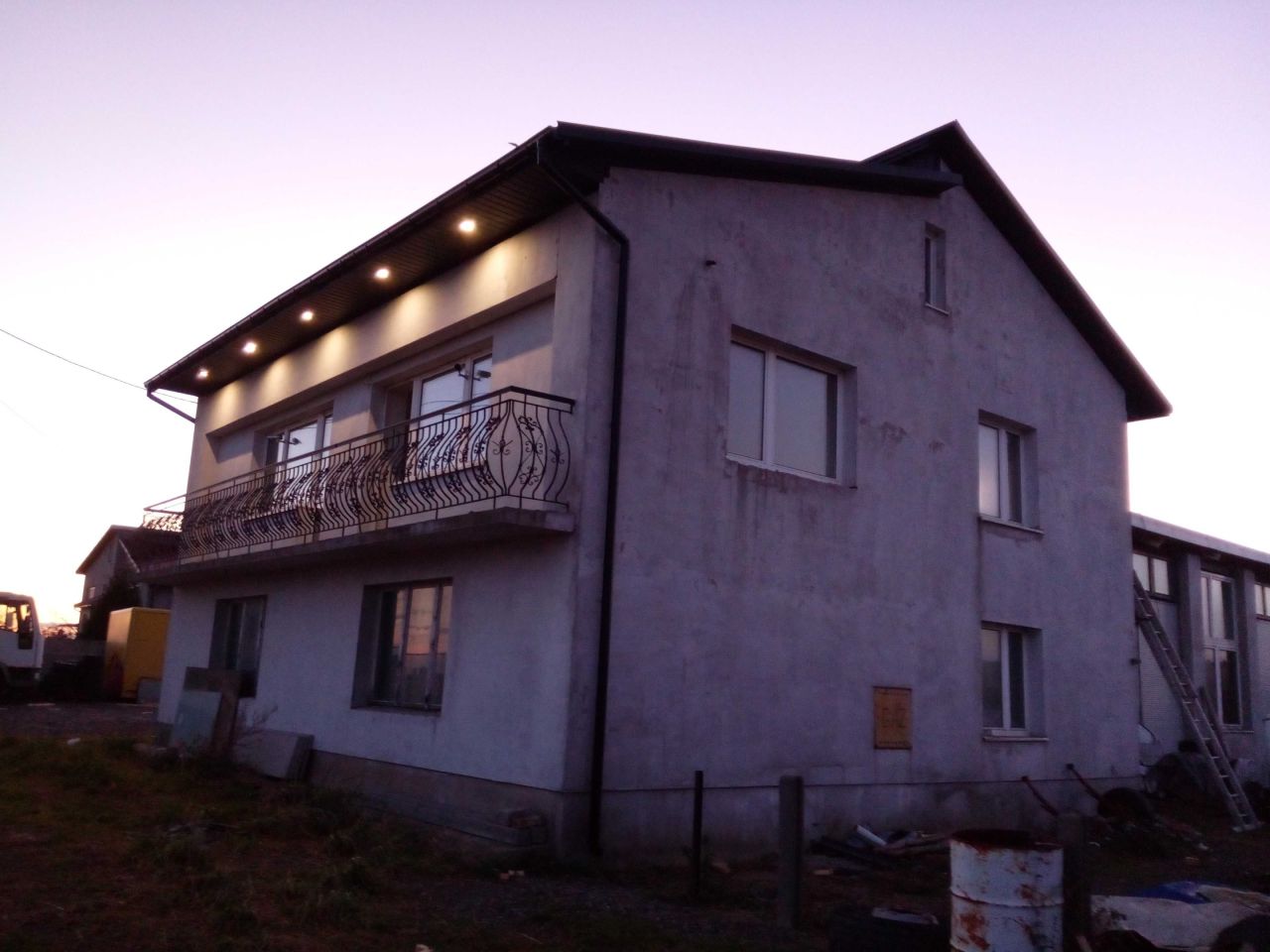 dom wolnostojący Ożarów. Zdjęcie 7