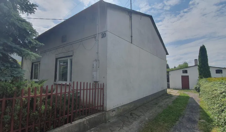dom wolnostojący, 5 pokoi Moszczenica, ul. Fabryczna