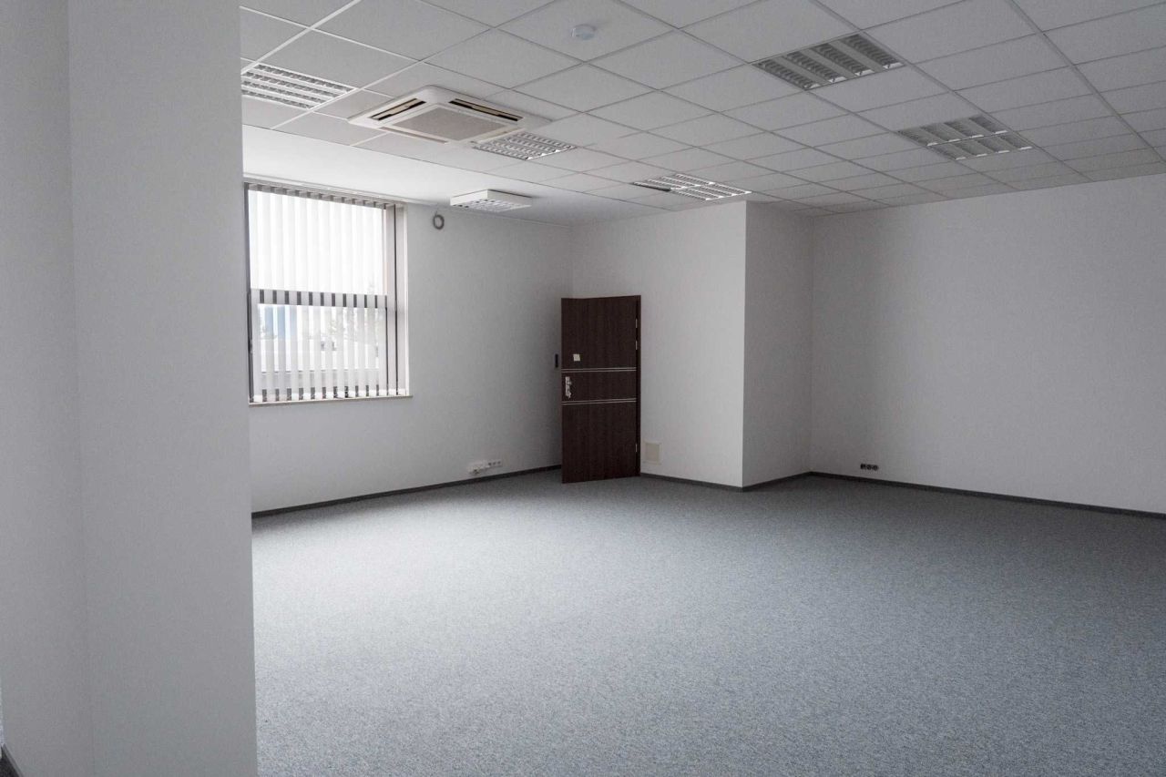 Biuro Kraków Podgórze Duchackie, ul. Walerego Sławka. Zdjęcie 8