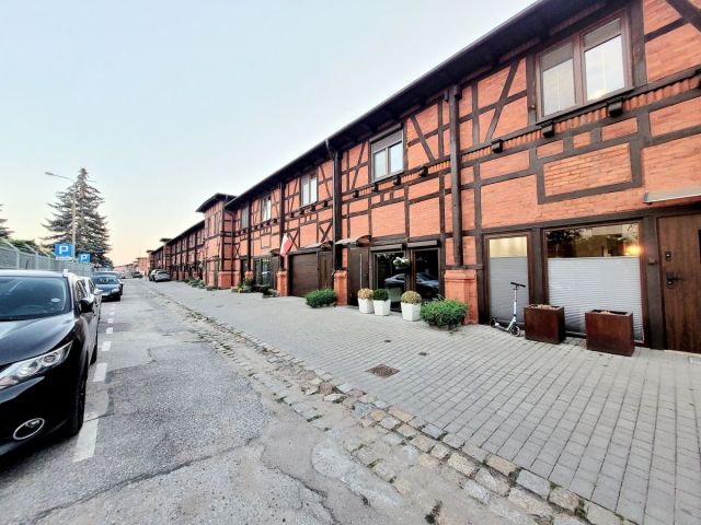 Mieszkanie 4-pokojowe Bydgoszcz, ul. Powstańców Warszawy. Zdjęcie 1