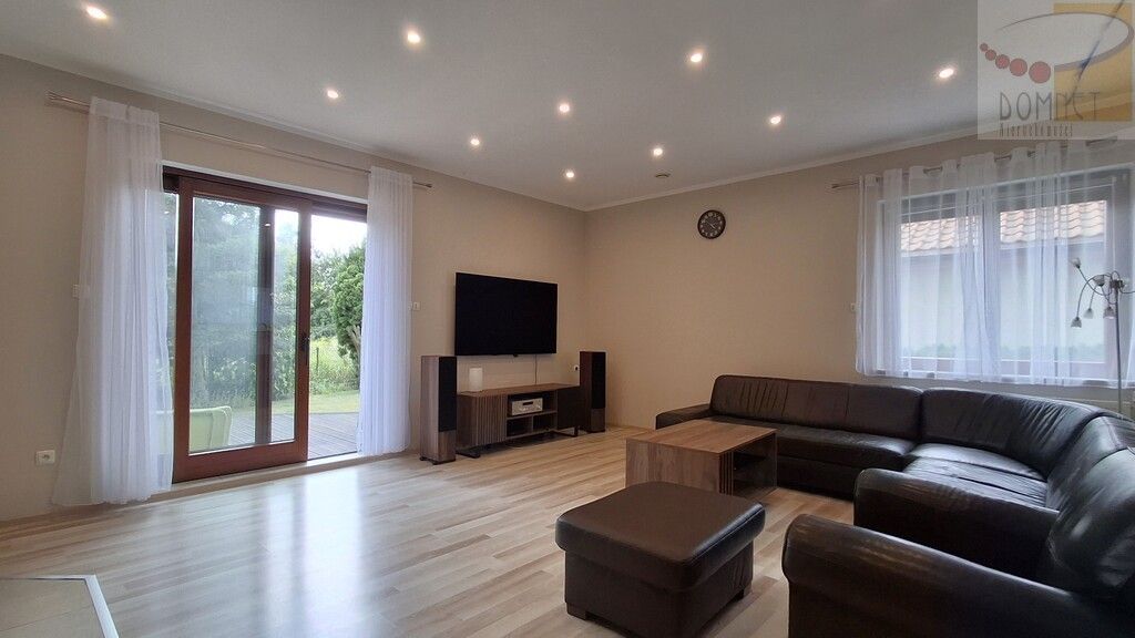 dom wolnostojący, 5 pokoi Jaktorów. Zdjęcie 2