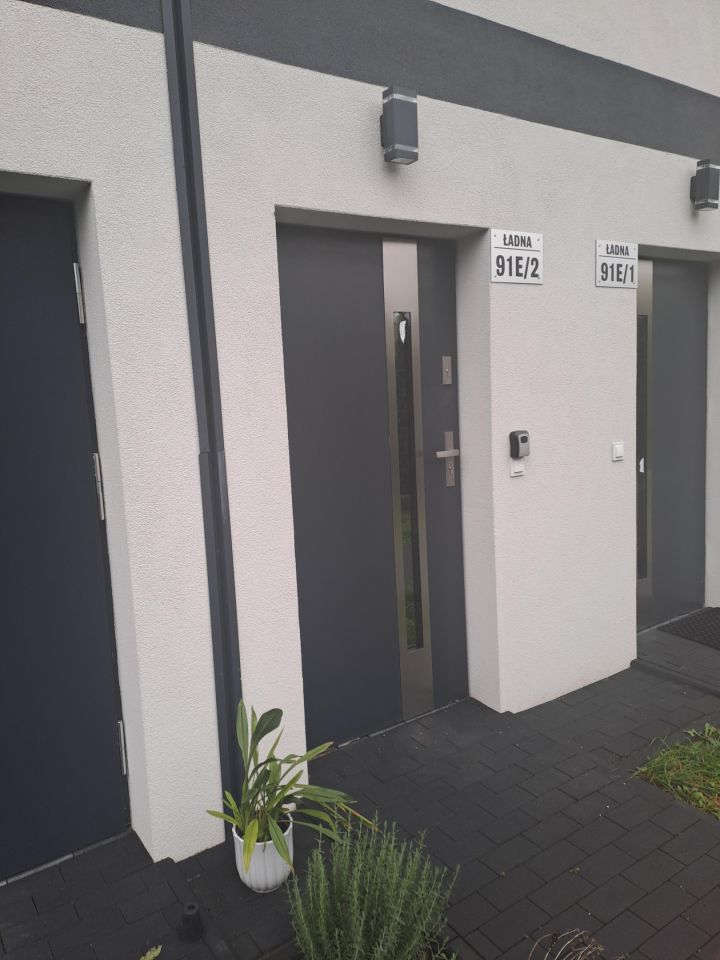 Mieszkanie 3-pokojowe Ładna. Zdjęcie 7