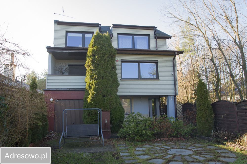 dom wolnostojący, 7 pokoi Konopiska. Zdjęcie 12