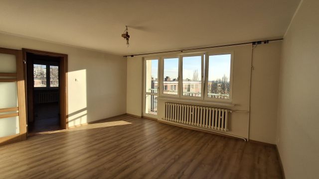 Mieszkanie 3-pokojowe Częstochowa Tysiąclecie, ul. Broniewskiego. Zdjęcie 1