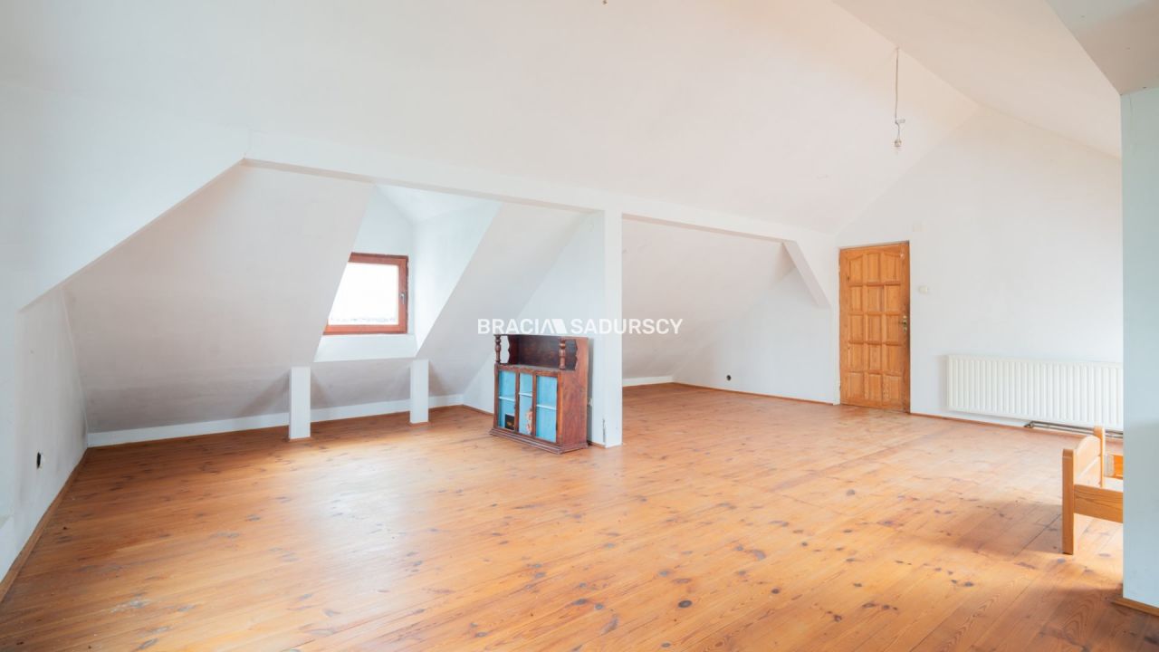 dworek, 4 pokoje Koźmice Wielkie. Zdjęcie 16