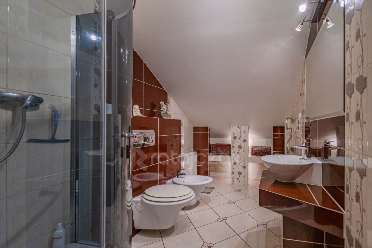 dom wolnostojący, 5 pokoi Rumia. Zdjęcie 17