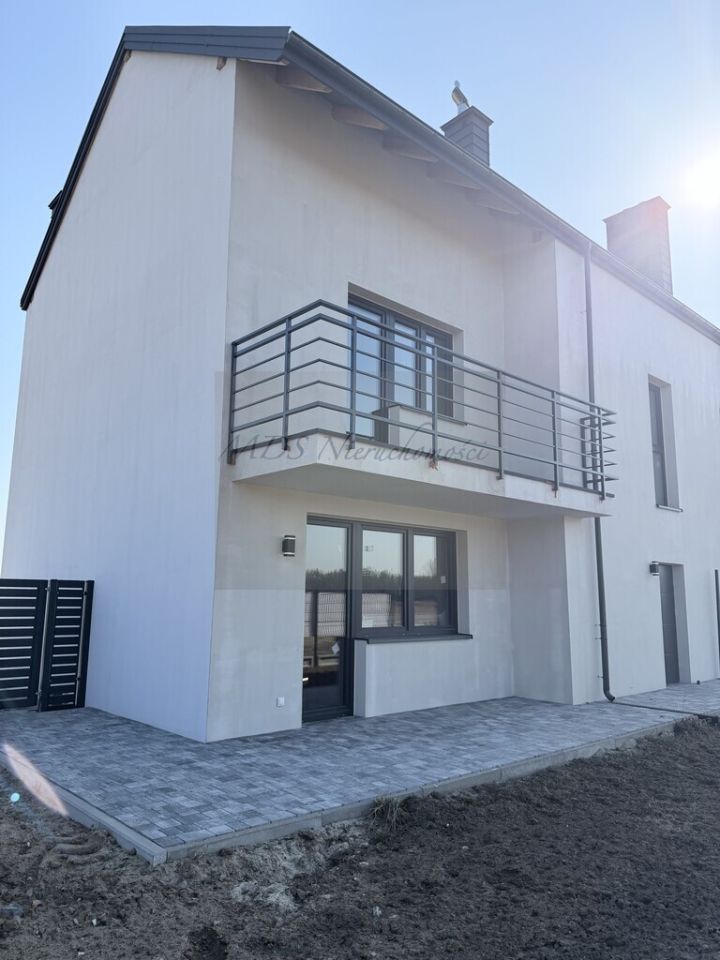 dom szeregowy, 5 pokoi Sobienie Szlacheckie. Zdjęcie 12