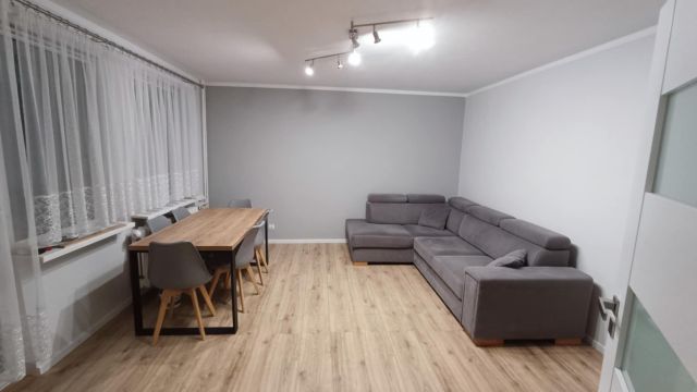 Mieszkanie 3-pokojowe Wołów, ul. Kazimierza Pułaskiego. Zdjęcie 1