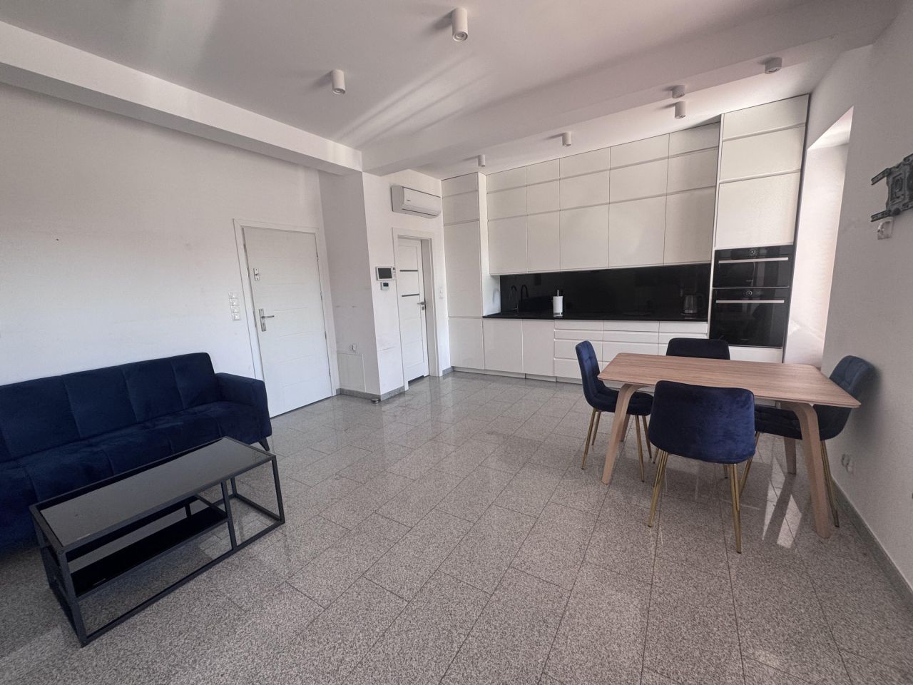 Mieszkanie 1-pokojowe Mielec Stary Mielec, ul. Rynek. Zdjęcie 5