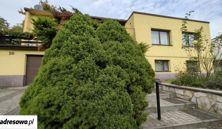 dom wolnostojący, 8 pokoi Sosnowiec Dębowa Góra, ul. Stroma