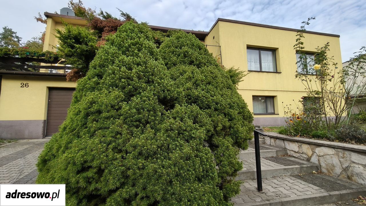 dom wolnostojący, 8 pokoi Sosnowiec Dębowa Góra, ul. Stroma. Zdjęcie 1