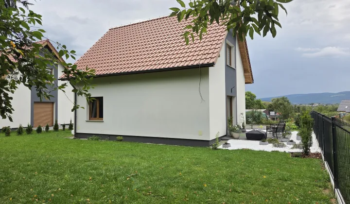 dom wolnostojący, 4 pokoje Paprotki