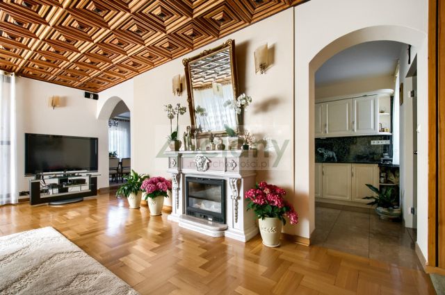 dom wolnostojący, 5 pokoi Zielonka. Zdjęcie 2