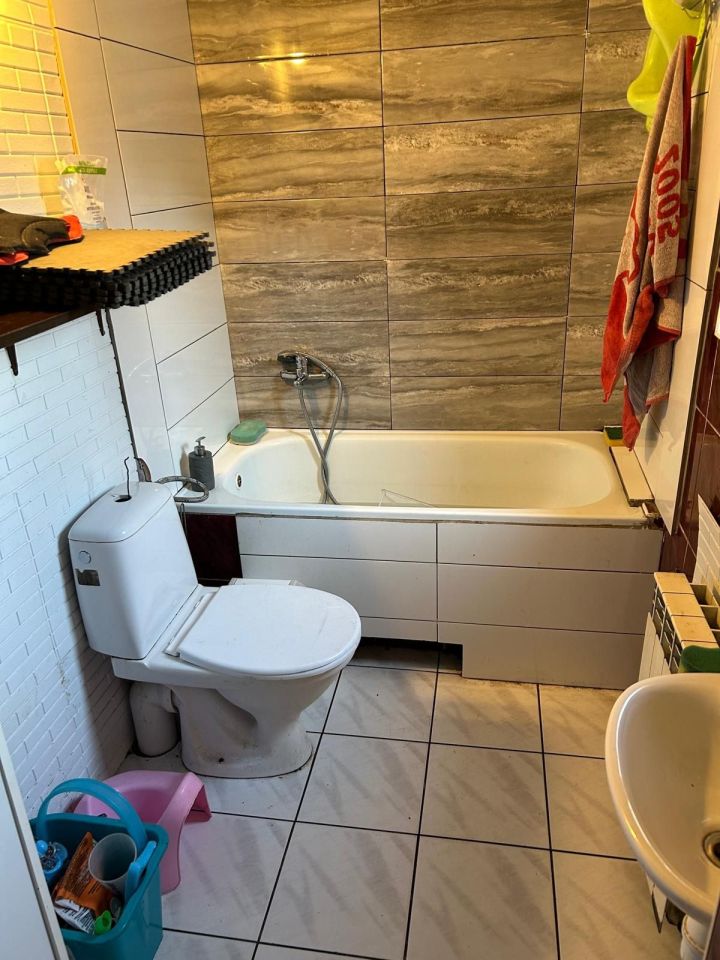 dom wolnostojący, 3 pokoje Praszka. Zdjęcie 8