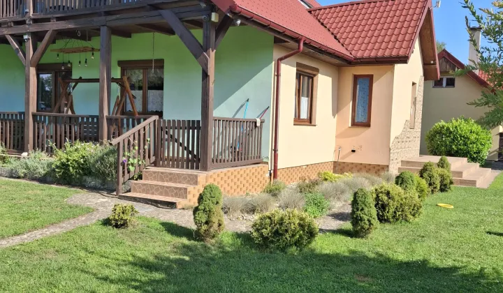 dom wolnostojący, 6 pokoi Bieniów, ul. Dolna