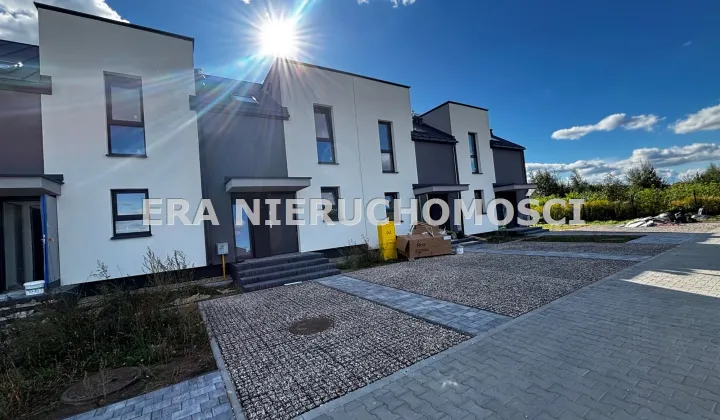 dom szeregowy, 4 pokoje Nowodworce