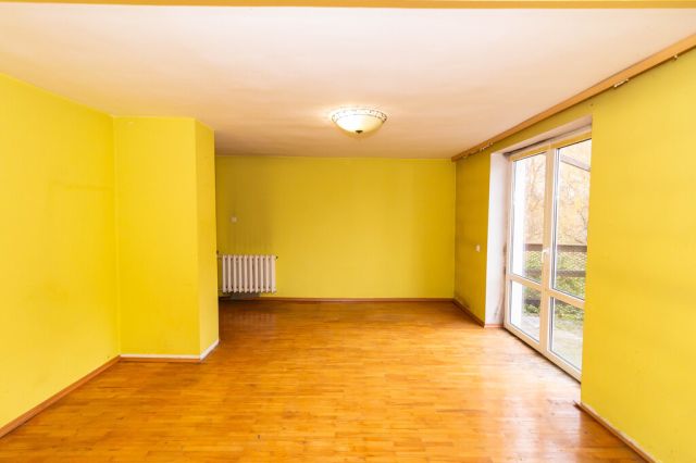 dom wolnostojący, 4 pokoje Ćmielów, ul. Zielona. Zdjęcie 9