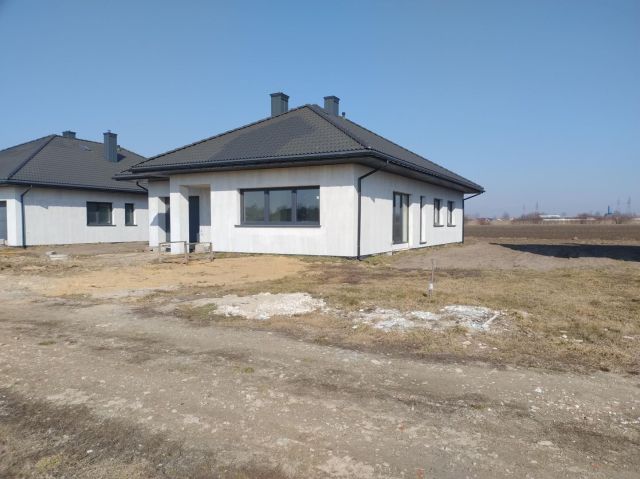 dom wolnostojący, 5 pokoi Serock. Zdjęcie 3