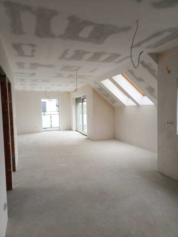 Mieszkanie 4-pokojowe Chrząstowice, ul. Dworcowa. Zdjęcie 1