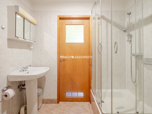 dom wolnostojący, 6 pokoi Zakopane Krzeptówki, ul. Przewodnika Józefa Krzeptowskiego. Zdjęcie 10