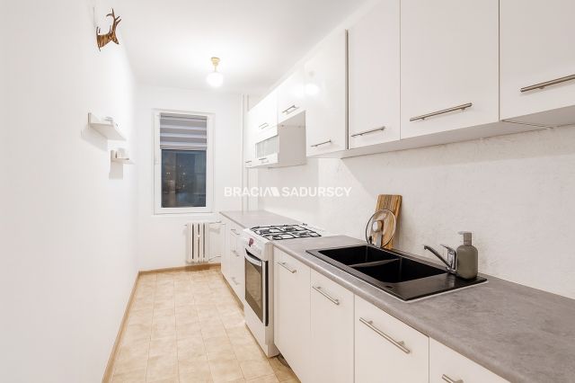 Mieszkanie 2-pokojowe Kraków Czyżyny, os. Dywizjonu 303. Zdjęcie 4