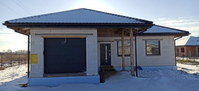 dom wolnostojący, 4 pokoje Bielawki. Zdjęcie 1