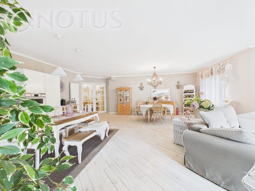 dom wolnostojący, 8 pokoi Dąbrowa Górnicza. Zdjęcie 4