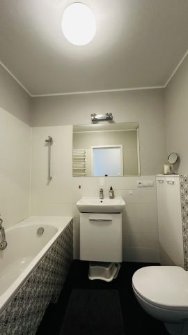 Mieszkanie 3-pokojowe Warszawa Sadul, ul. Mielecka. Zdjęcie 5