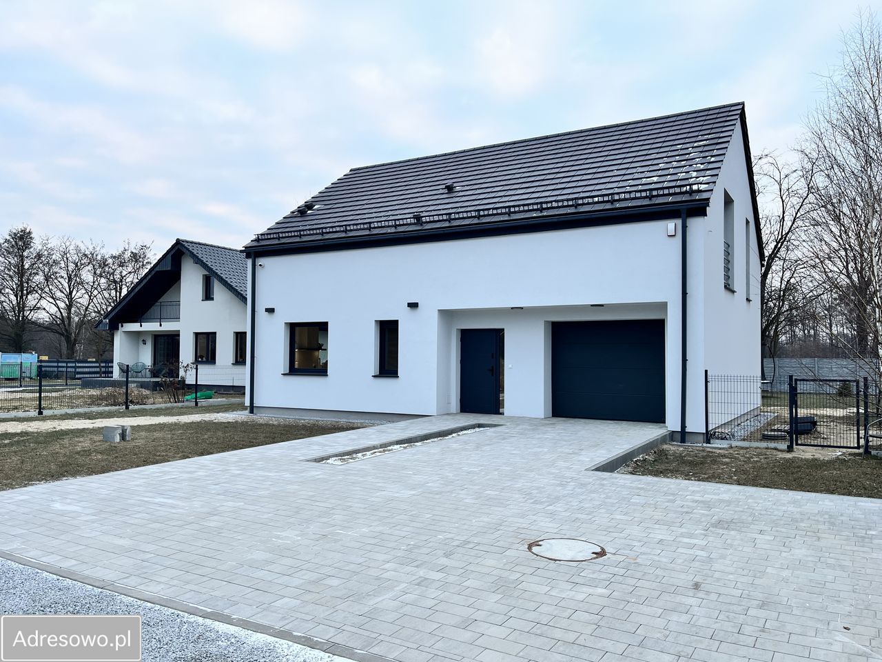 dom wolnostojący, 5 pokoi Oleśniczka. Zdjęcie 1