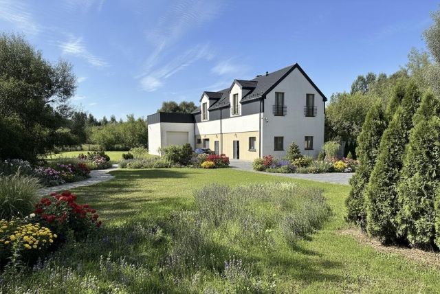 dom wolnostojący, 6 pokoi Łódź Chojny, ul. Bałtycka. Zdjęcie 1