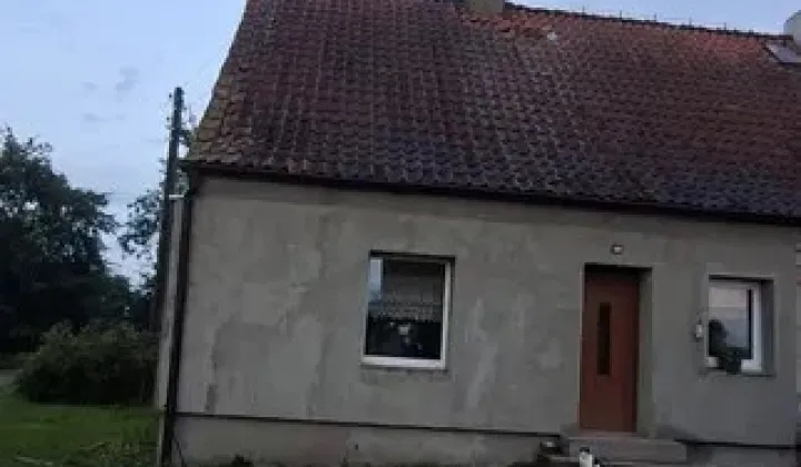 bliźniak, 3 pokoje Mołtajny, 2/1