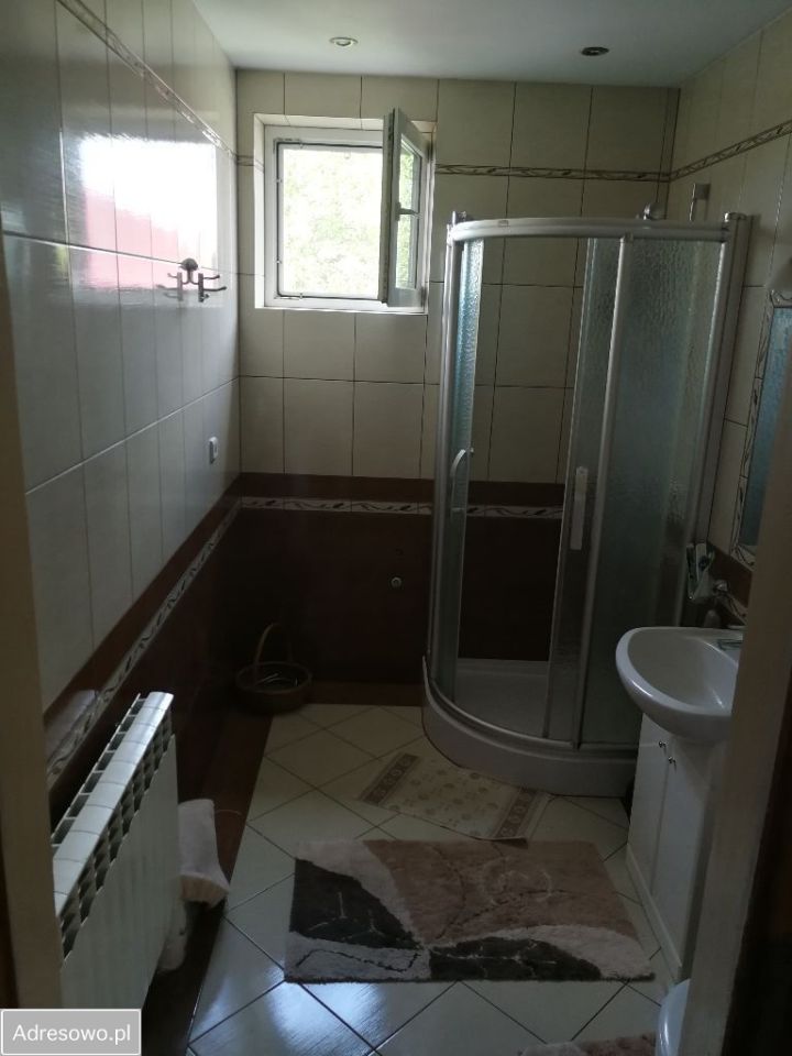 gospodarstwo, 9 pokoi Chlewiska. Zdjęcie 17