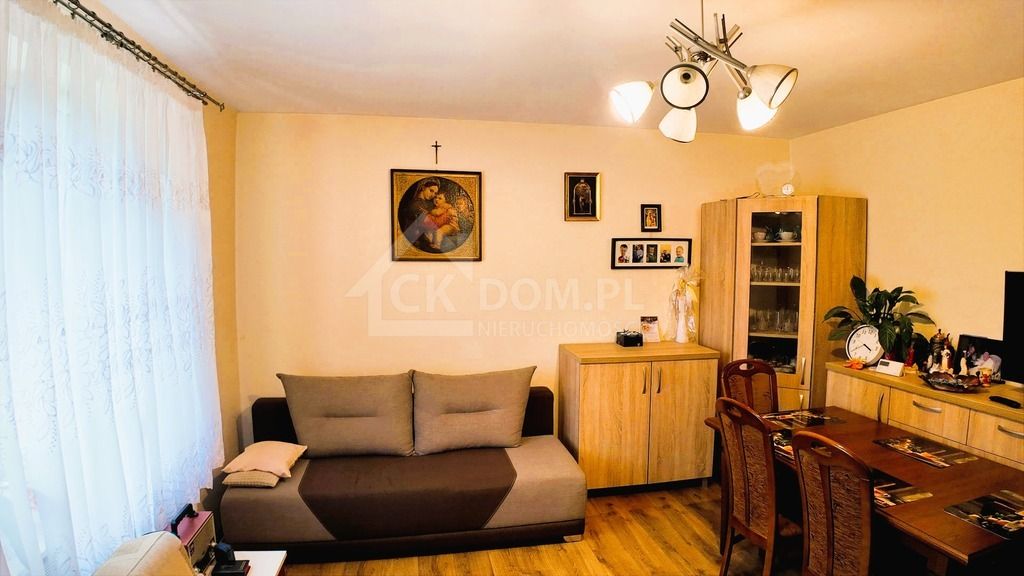 dom wolnostojący, 2 pokoje Kielce Baranówek. Zdjęcie 2