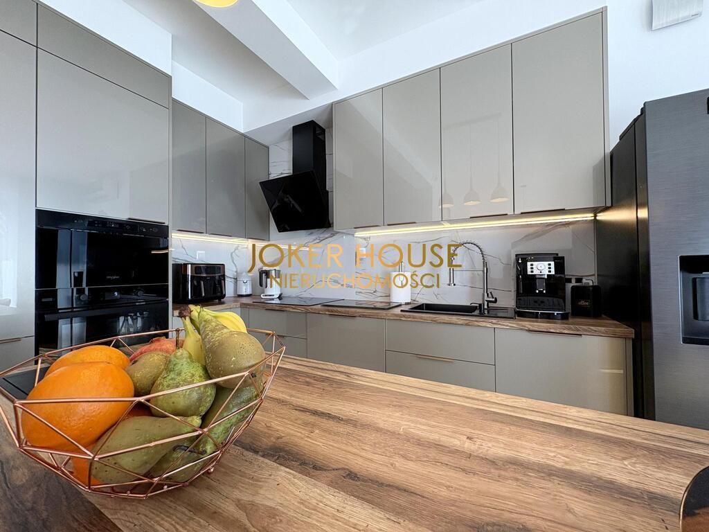 dom szeregowy, 5 pokoi Rzeszów Biała, al. gen. Władysława Sikorskiego. Zdjęcie 3