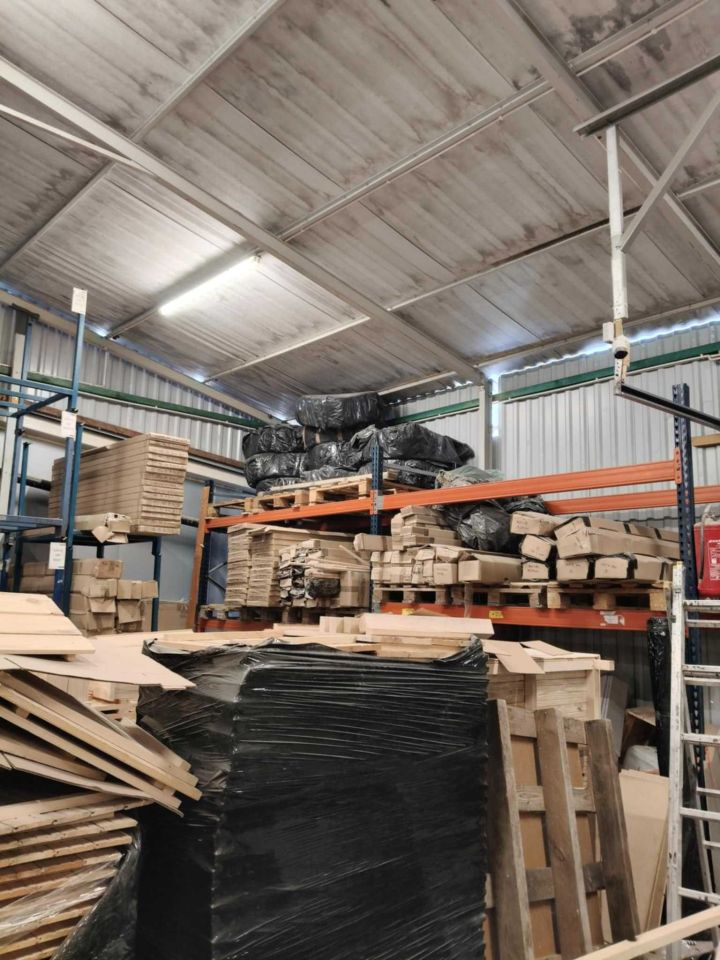 Hala/magazyn Mikulice. Zdjęcie 5