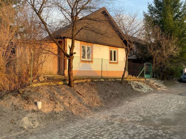 dom wolnostojący Izbica-Wieś. Zdjęcie 1