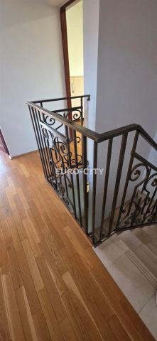 dom wolnostojący, 10 pokoi Wrocław Fabryczna. Zdjęcie 14