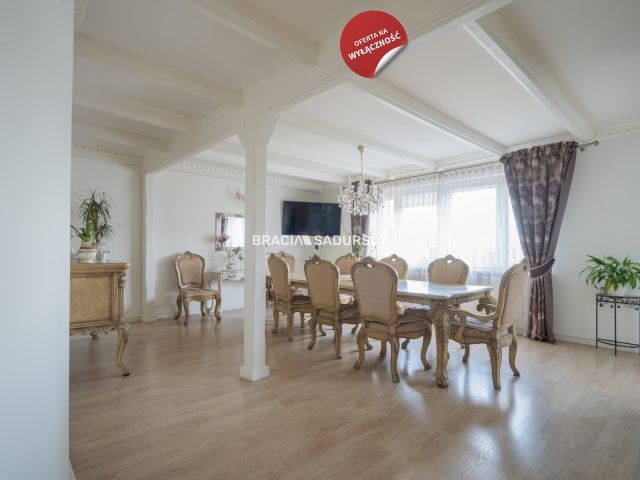 Mieszkanie 4-pokojowe Bochnia, ul. Kolejowa. Zdjęcie 1