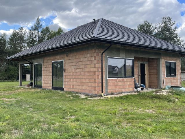 dom wolnostojący, 4 pokoje Dąbrowa Rzeczycka. Zdjęcie 1