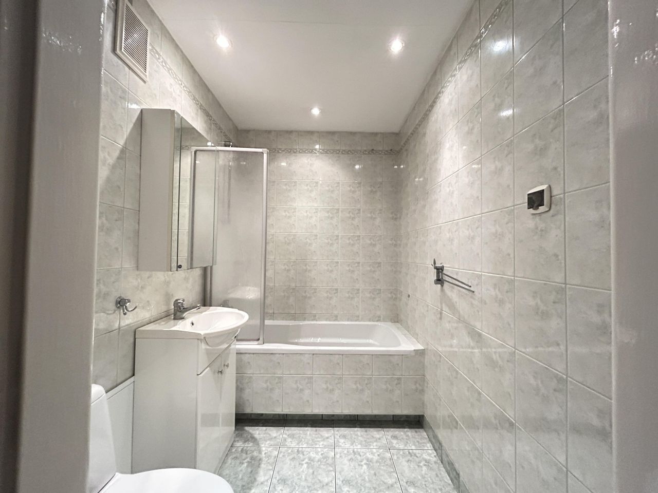 Mieszkanie 2-pokojowe Tarnów Grabówka, ul. Skowronków. Zdjęcie 4