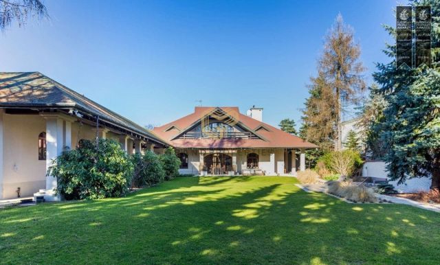 dom wolnostojący, 7 pokoi Warszawa Wawer. Zdjęcie 1