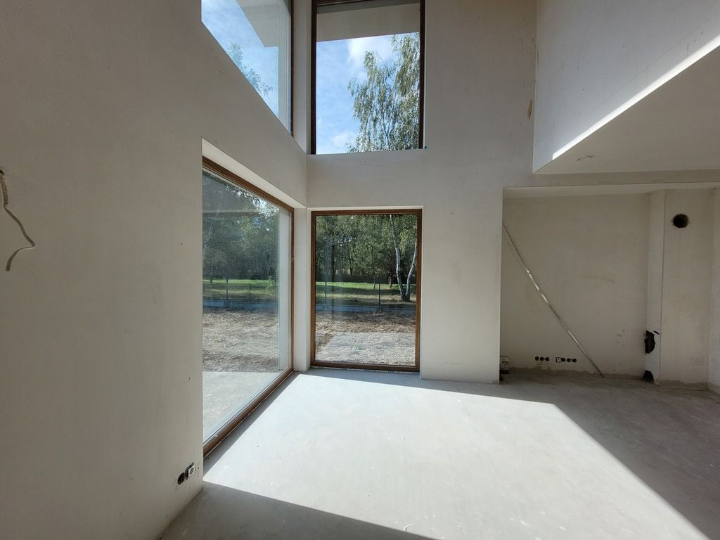 dom wolnostojący, 5 pokoi Złotokłos. Zdjęcie 11