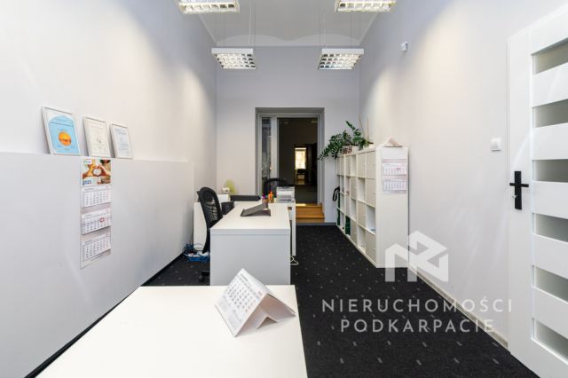 Lokal Rzeszów, al. Józefa Piłsudskiego. Zdjęcie 4