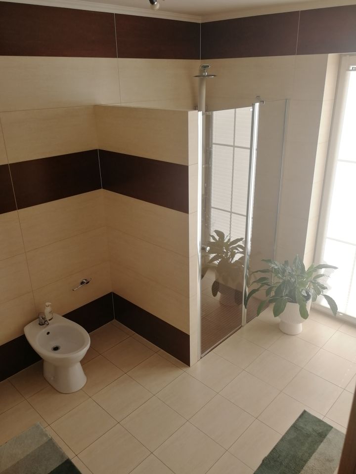 dom wolnostojący, 4 pokoje Ciężkowiczki. Zdjęcie 8